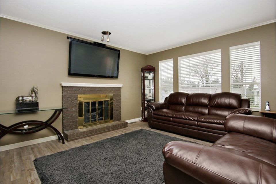 34884 High Drive
