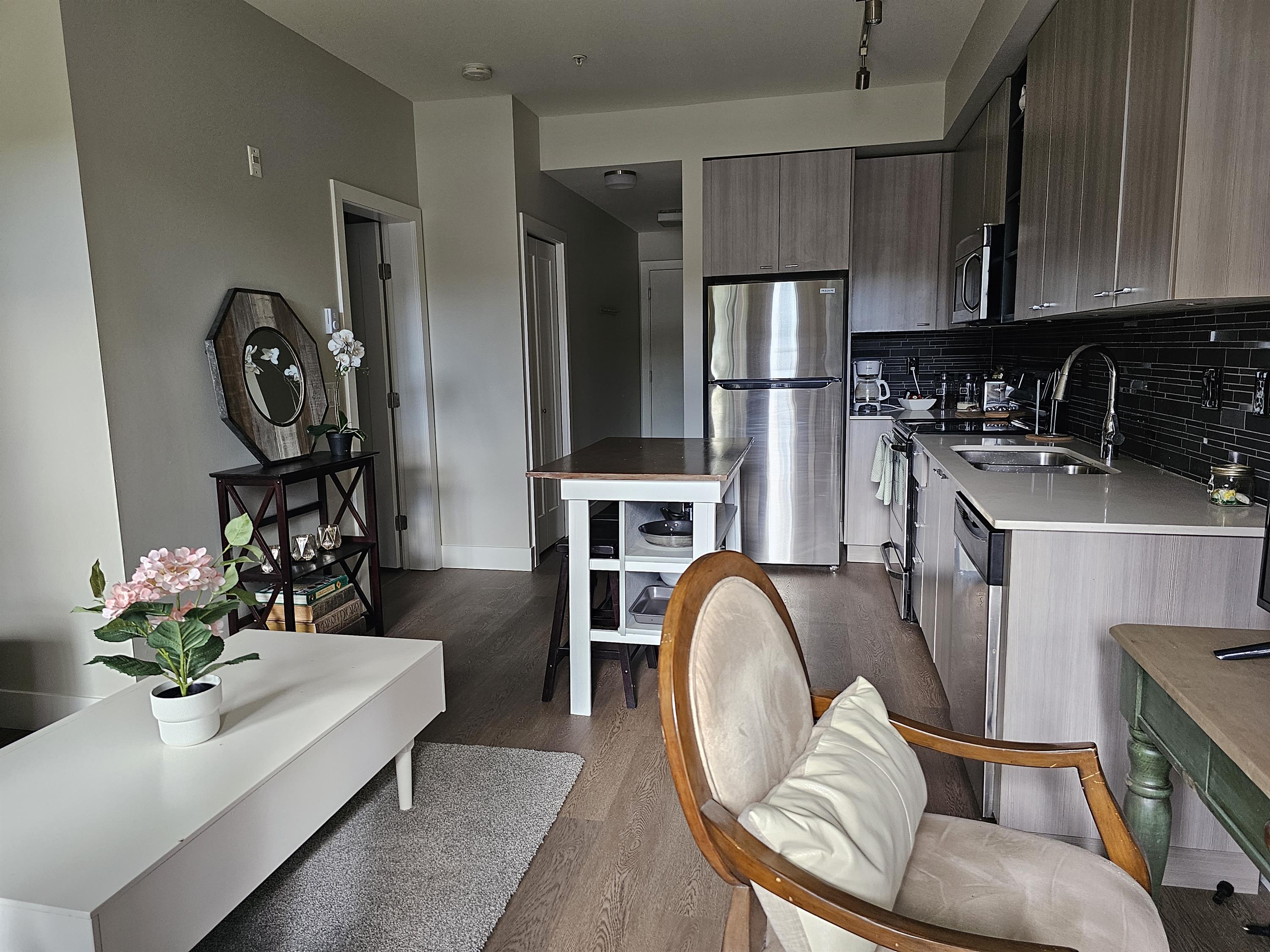 3090 Gladwin Road - 101