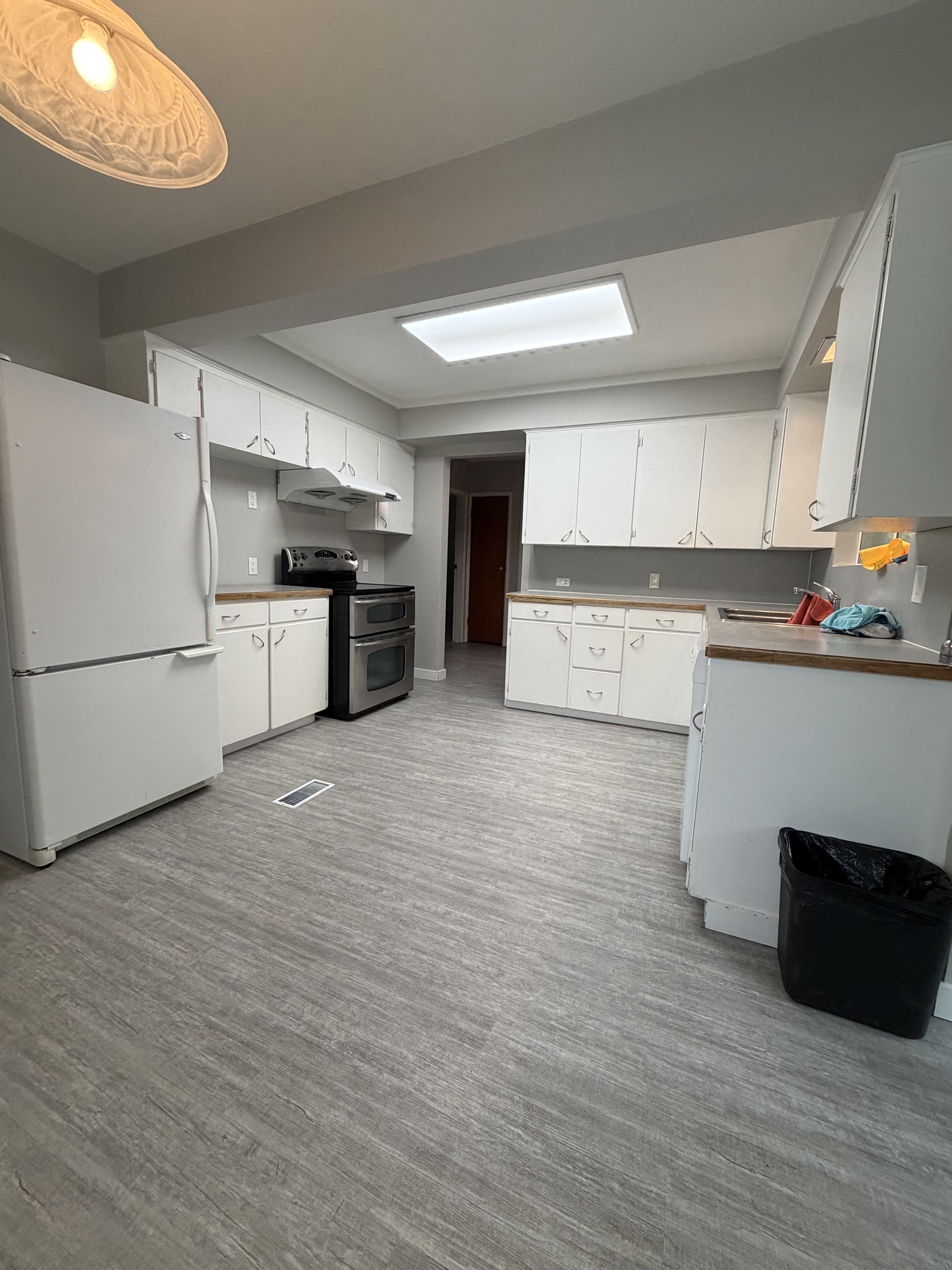 10586 127 Street - LUO